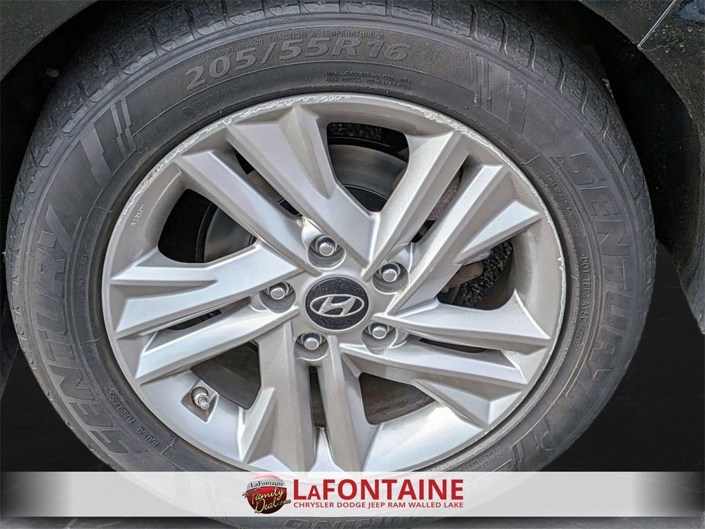 Used 2019 Hyundai Elantra SEL w/ Cargo Package image 28