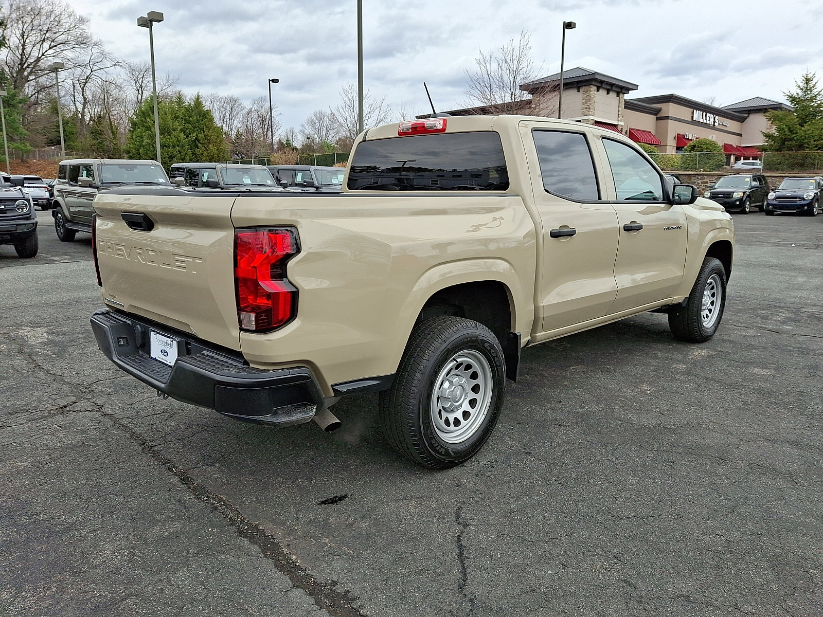 Used 2023 Chevrolet Colorado W/T image 6