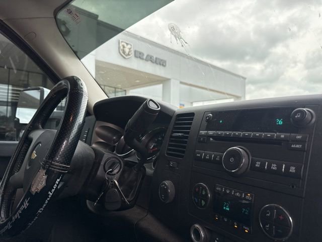 Used 2013 Chevrolet Silverado 2500 LT w/ Interior Plus Package AWD/4WD image 31