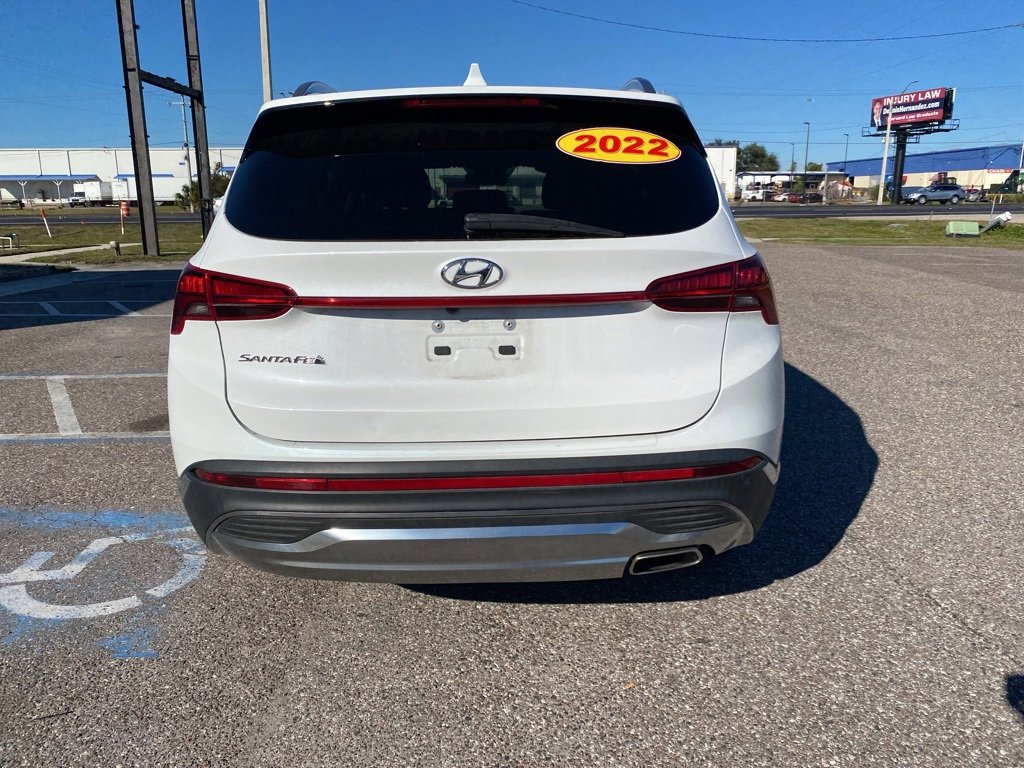 Used 2022 Hyundai Santa Fe SEL w/ Cargo Package image 4