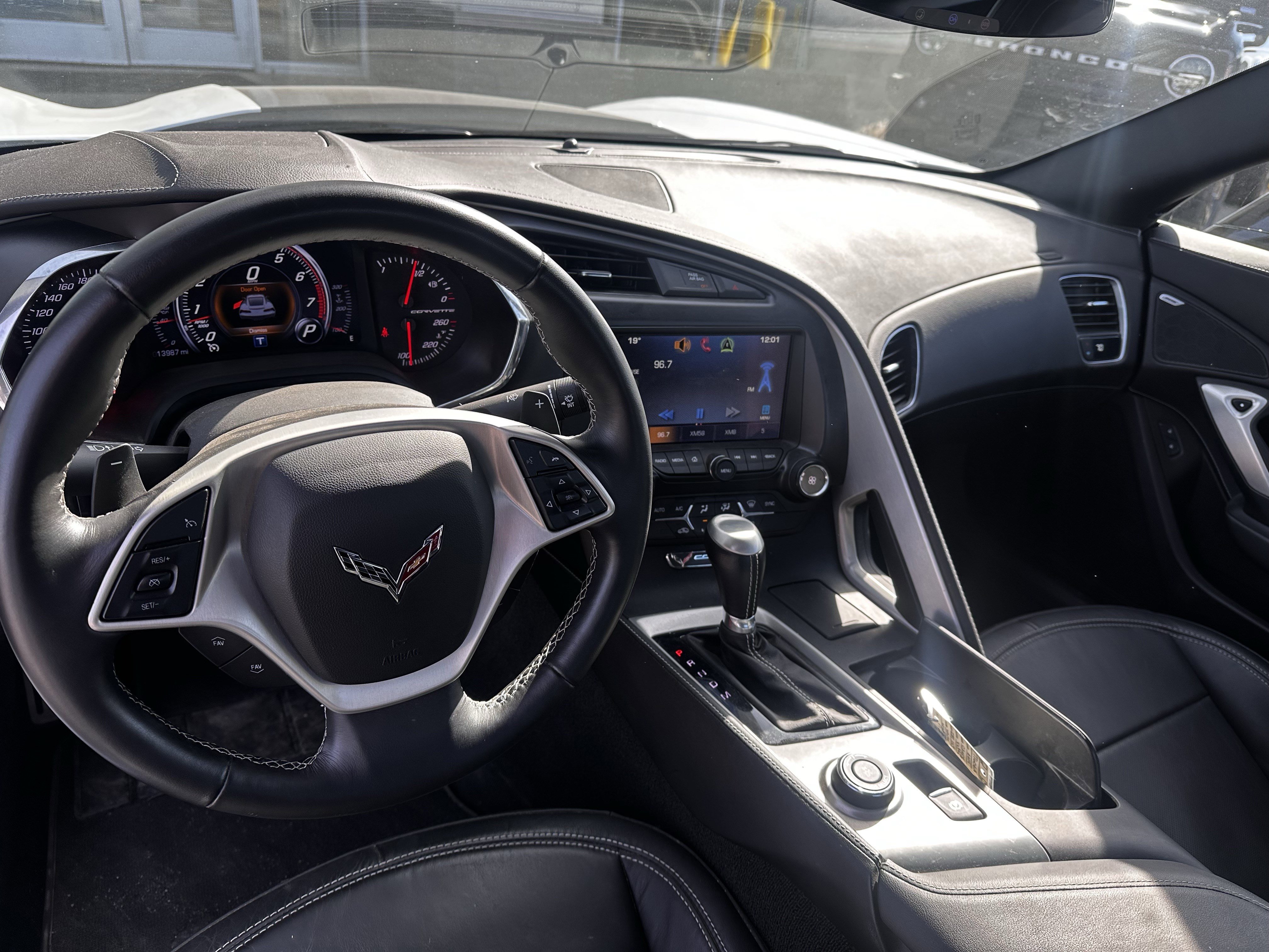 Used 2014 Chevrolet Corvette Z51 1LT w/ Battery Protection Package image 5