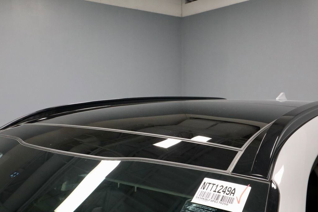 Used 2023 Kia Sorento SX image 36