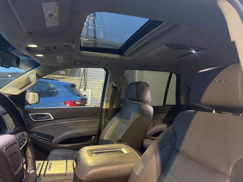Used 2019 GMC Yukon Denali w/ Denali Ultimate Package image 40