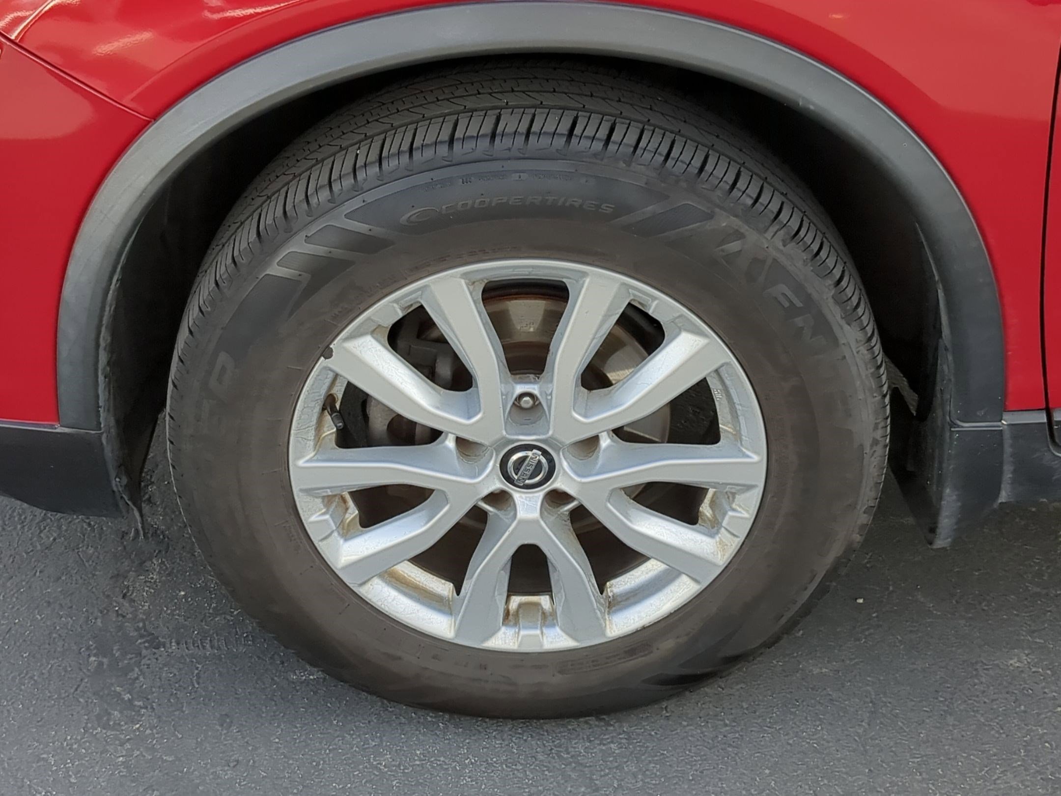 Used 2017 Nissan Rogue SV w/ SV Premium Package image 13