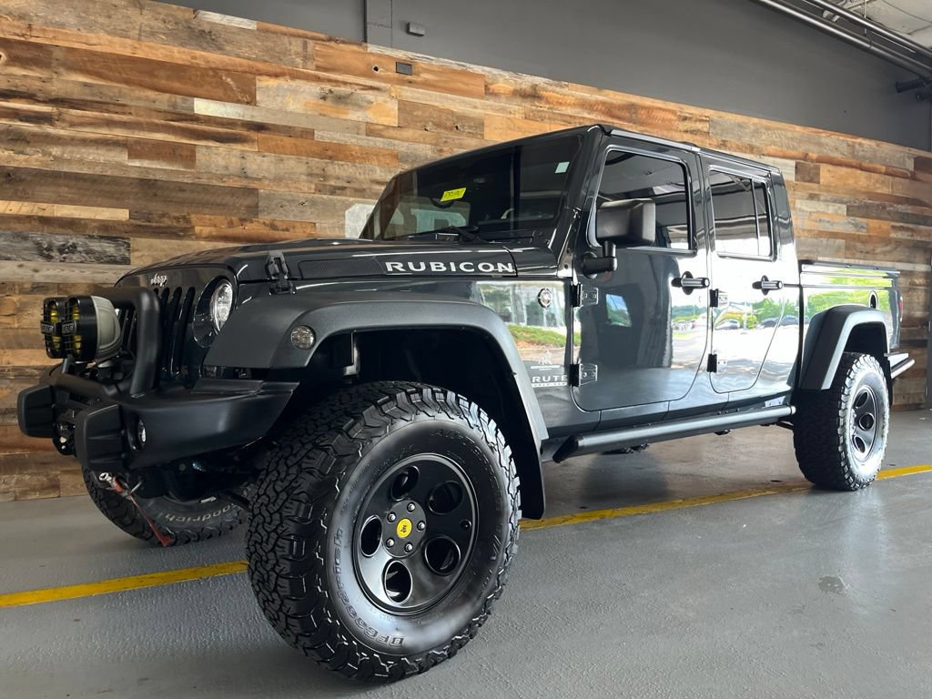 Used 2017 Jeep Wrangler Unlimited Rubicon w/ Cold Weather Group AWD/4WD image 16