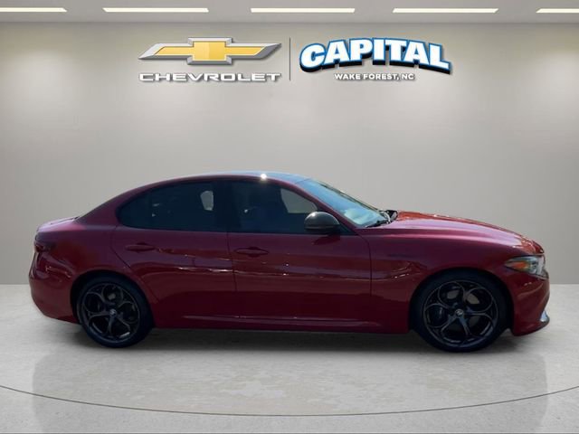 Used 2023 Alfa Romeo Giulia Estrema image 7