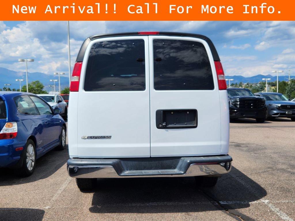 Used 2019 Chevrolet Express 3500 LT w/ LT Preferred Equipment Group RWD image 5
