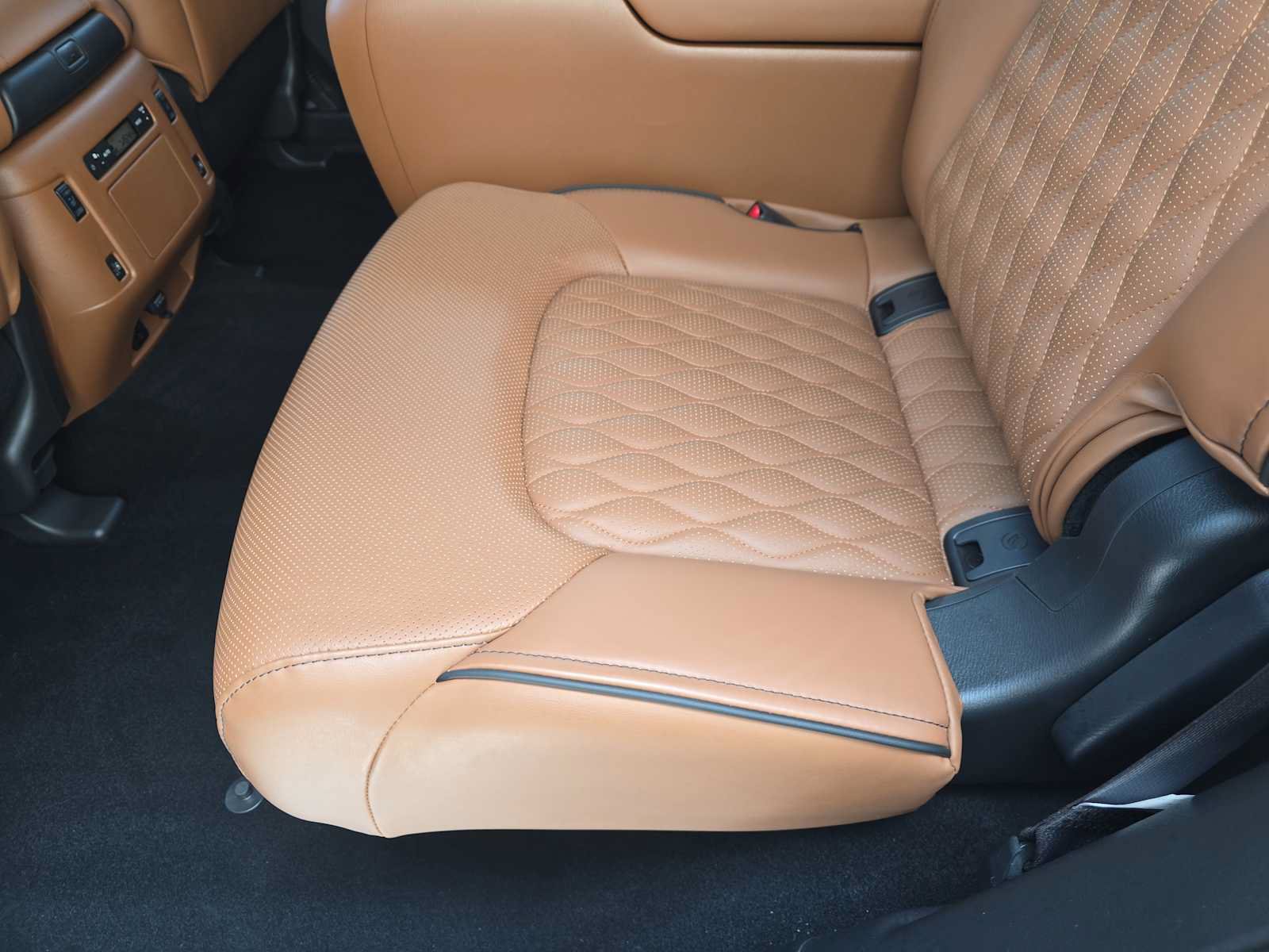 Certified 2024 INFINITI QX80 Sensory w/ Cargo Package AWD/4WD image 13