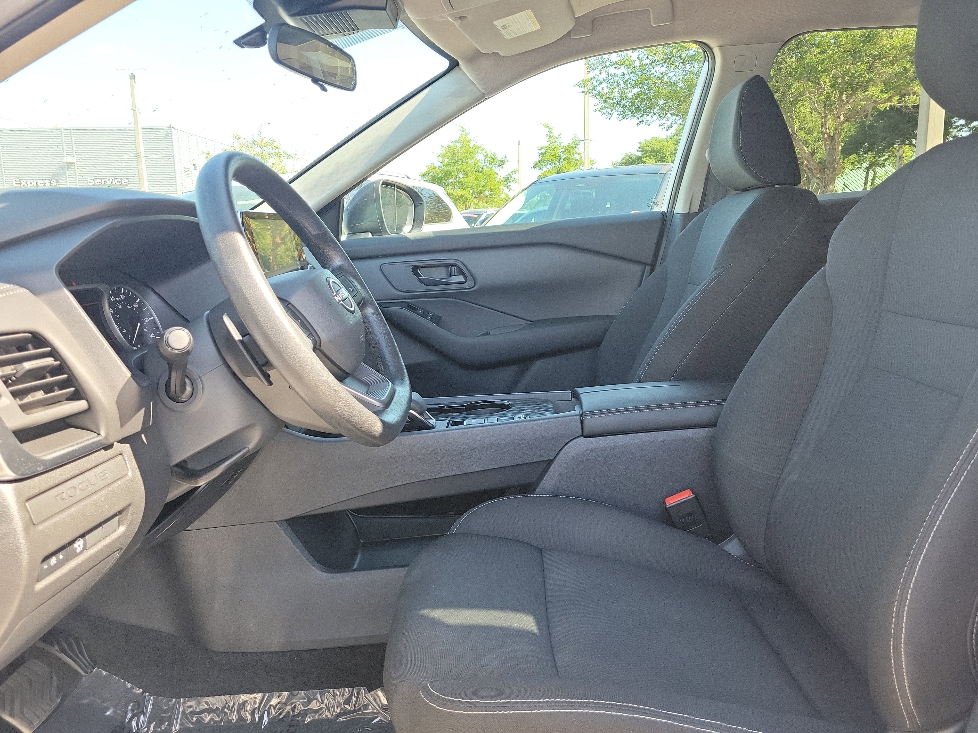 Certified 2025 Nissan Rogue S FWD image 15