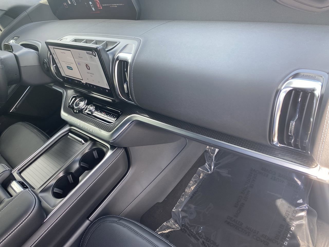 New 2026 Ford Expedition Platinum w/ Stealth Appearance Package AWD/4WD image 11
