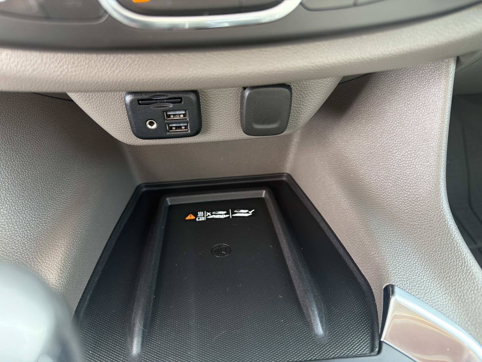 Certified 2021 Chevrolet Traverse Premier FWD image 16