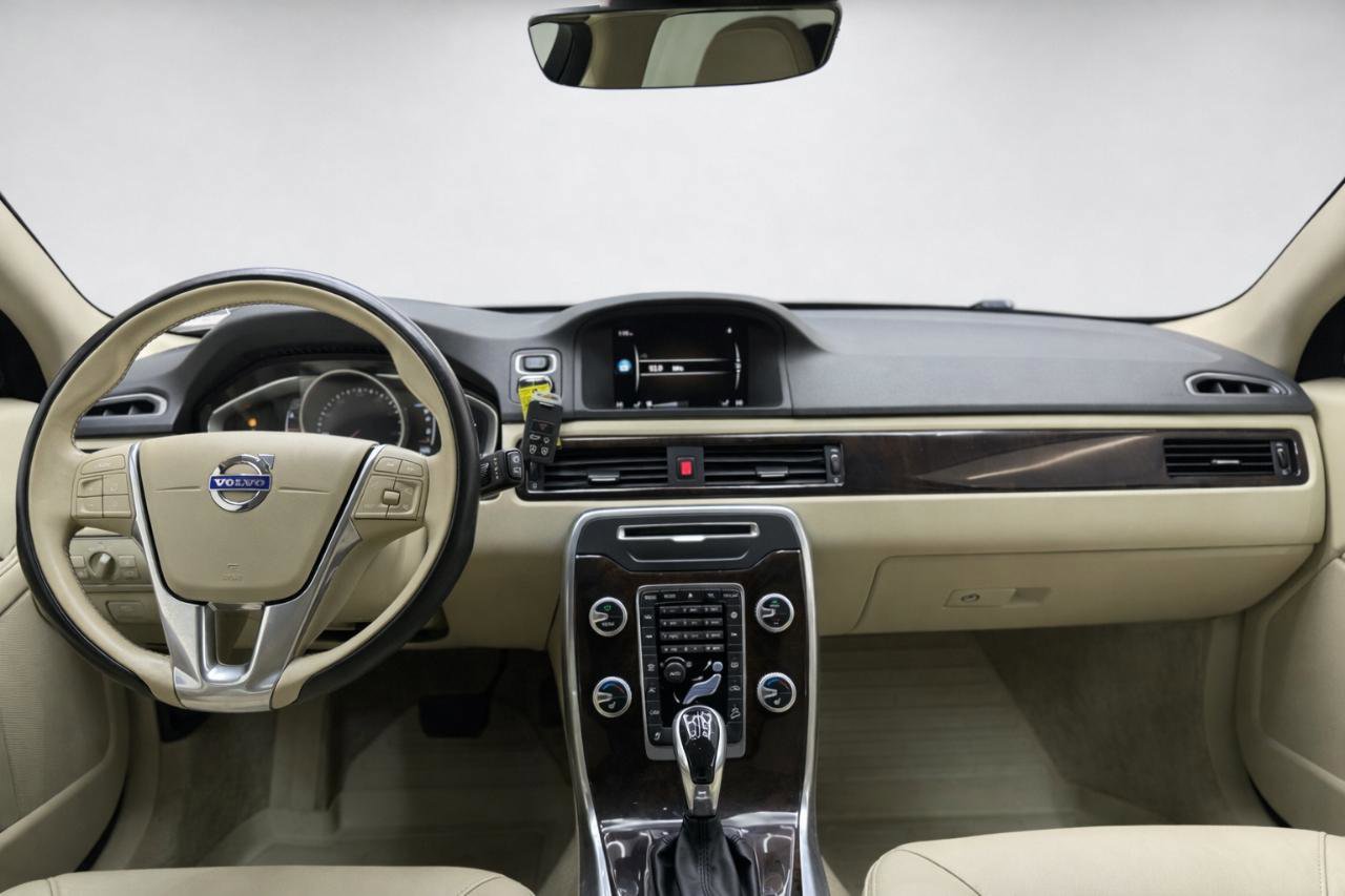 Used 2016 Volvo XC70 T5 Premier w/ Proximity Package AWD/4WD image 23