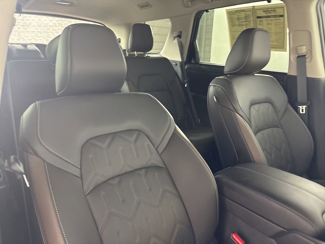 Used 2026 Nissan Pathfinder Platinum AWD/4WD image 30