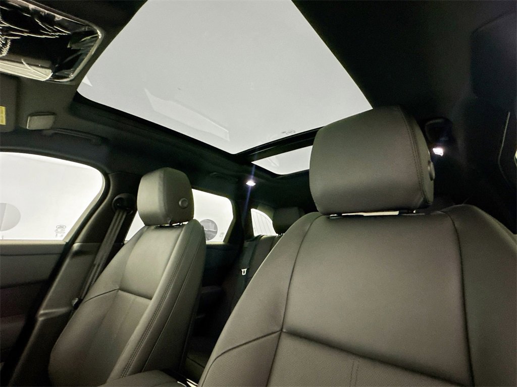 New 2026 Land Rover Range Rover Velar Dynamic SE image 20