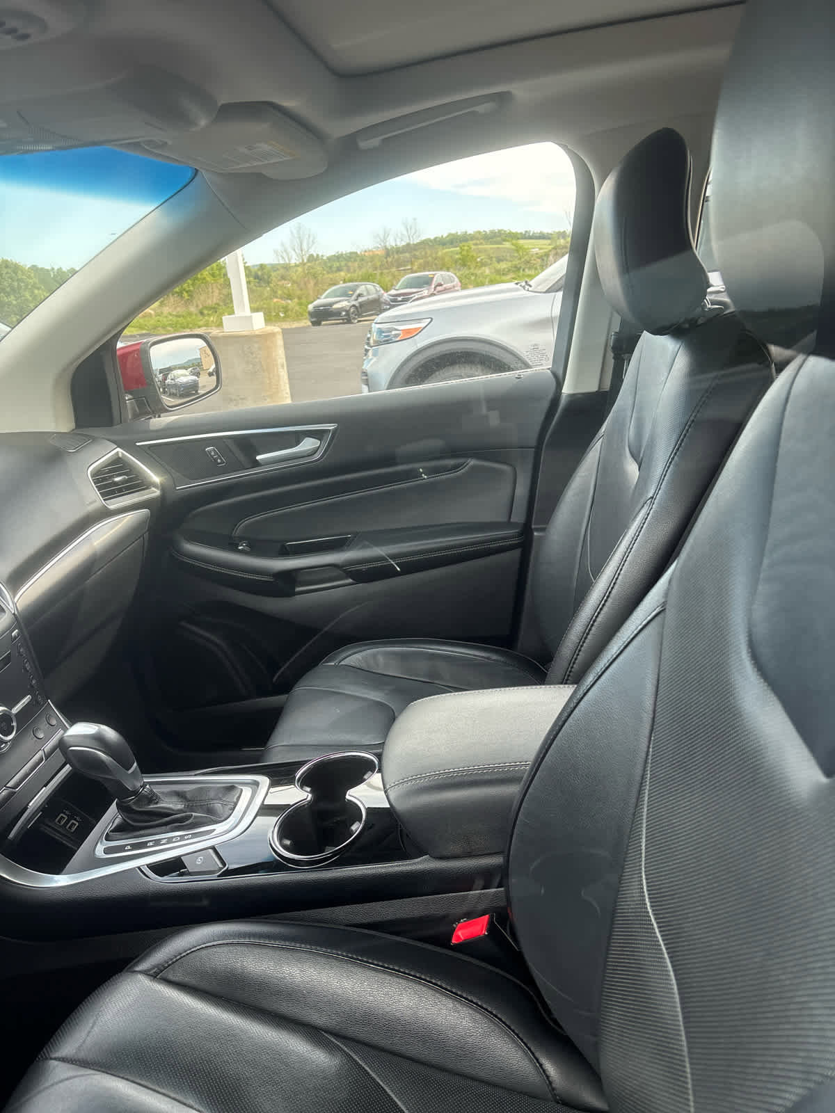 Used 2017 Ford Edge Titanium w/ Equipment Group 301A AWD/4WD image 4