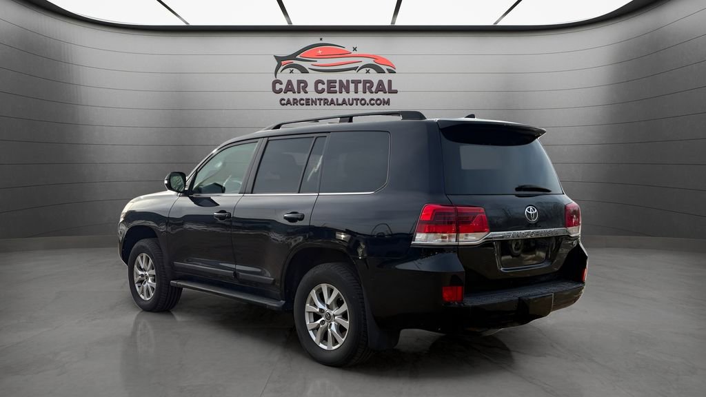 Used 2016 Toyota Land Cruiser w/ Four Season Floor Mat Package AWD/4WD image 3