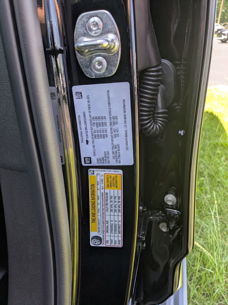 New 2025 GMC Yukon XL Denali w/ Sun & Power Step Package image 25