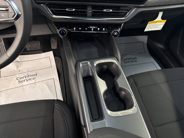 New 2026 Chevrolet Equinox EV LT image 18