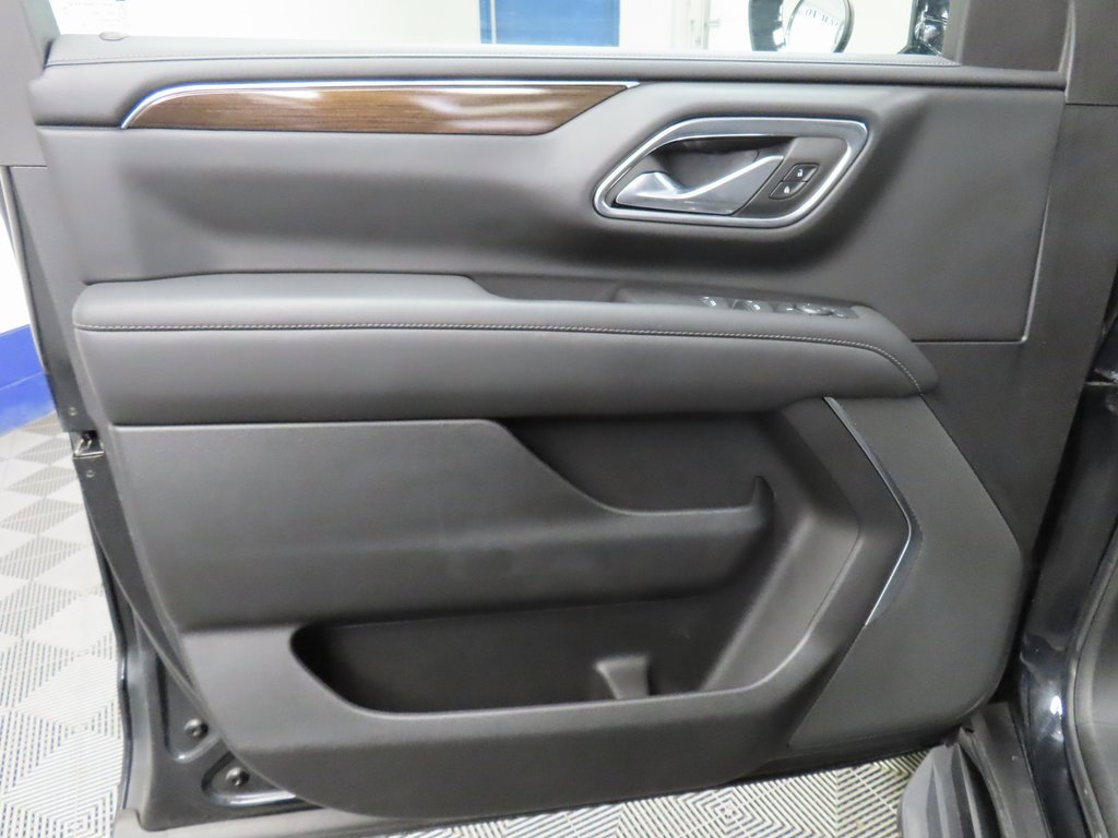 Used 2023 GMC Yukon SLE image 56