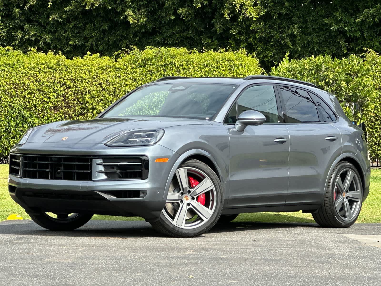 New 2026 Porsche Cayenne S AWD/4WD image 1