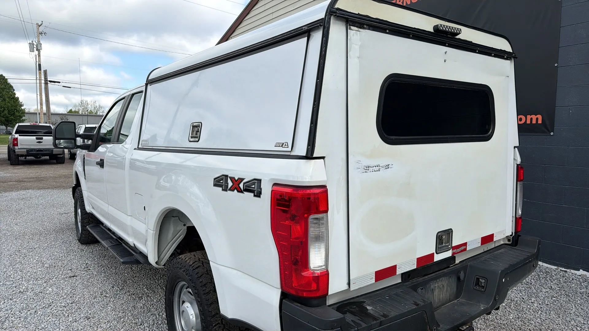 Used 2018 Ford F250 XL w/ Power Equipment Group AWD/4WD image 3