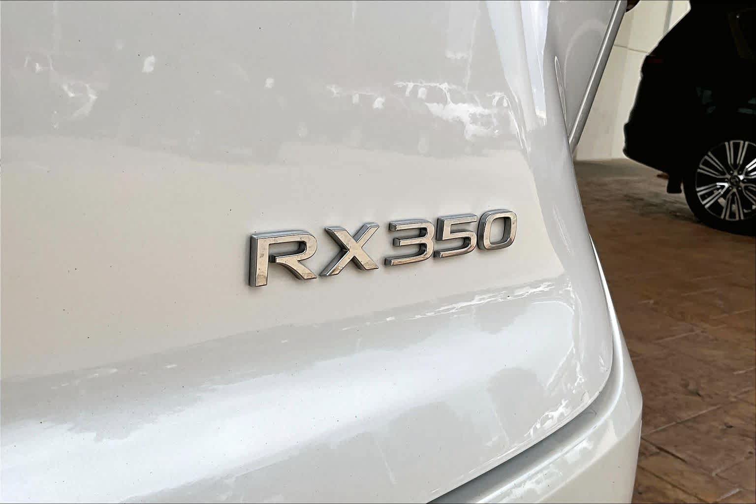 Used 2024 Lexus RX 350 Premium w/ Accessory Package (Z1) FWD image 28