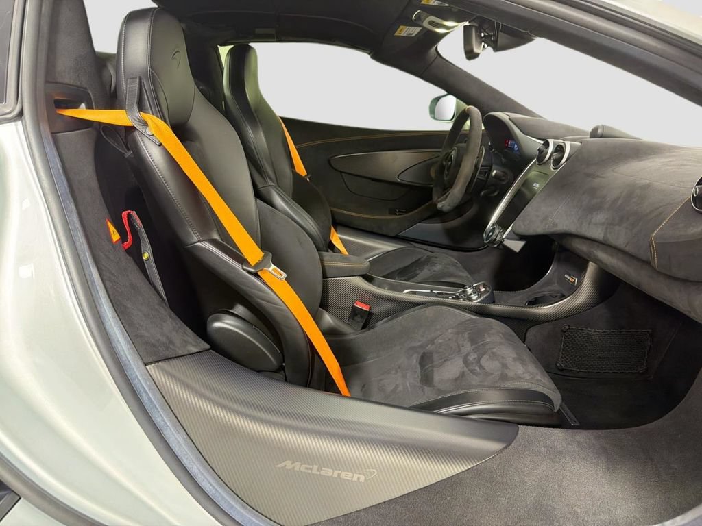 Used 2020 McLaren 600LT Spider RWD image 29