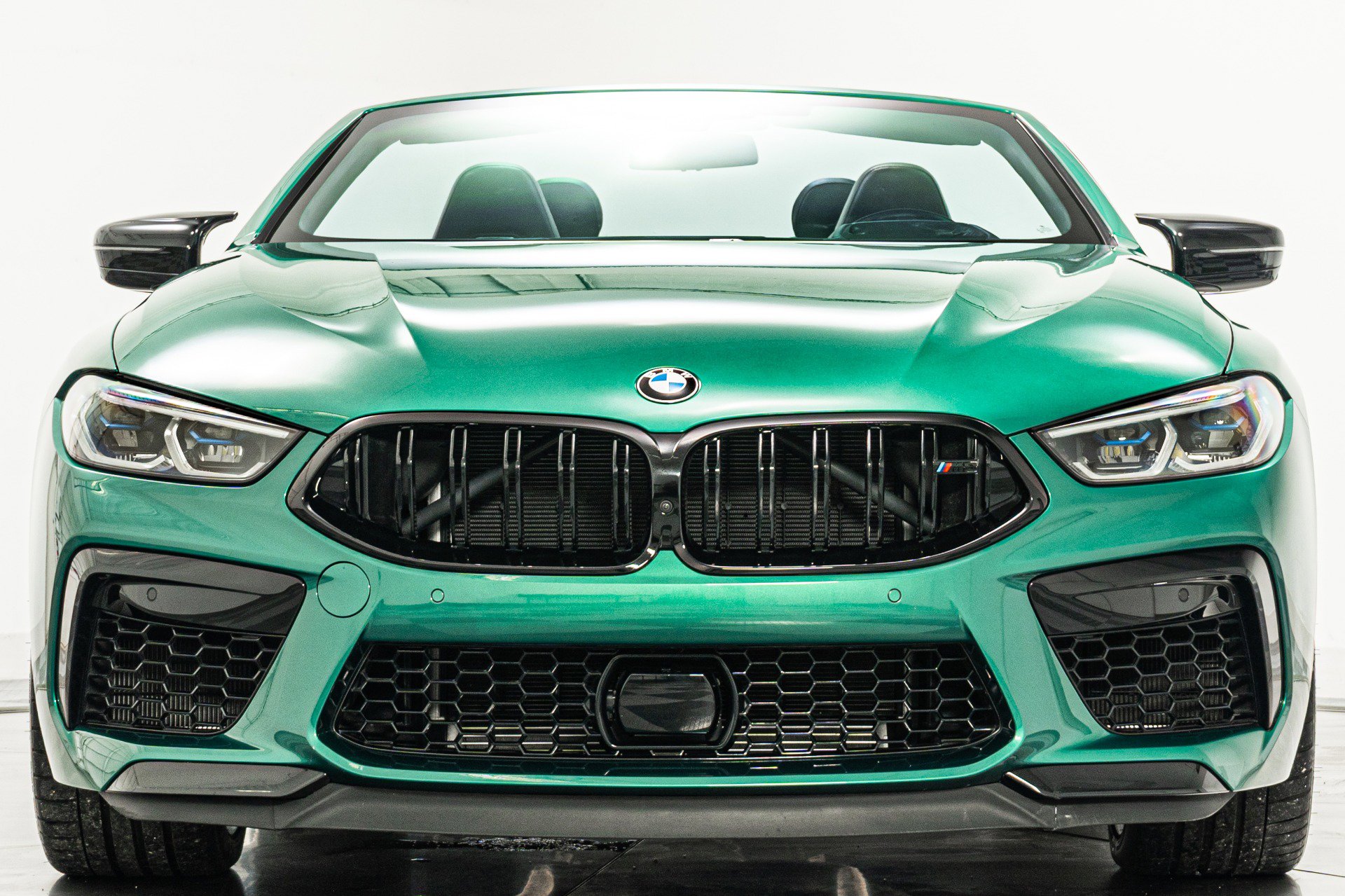 Used 2025 BMW M8 Competition AWD/4WD image 4