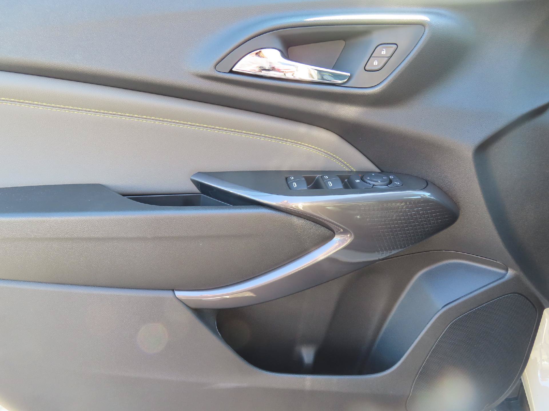 New 2026 Chevrolet Trax ACTIV w/ Driver Confidence Package FWD image 11