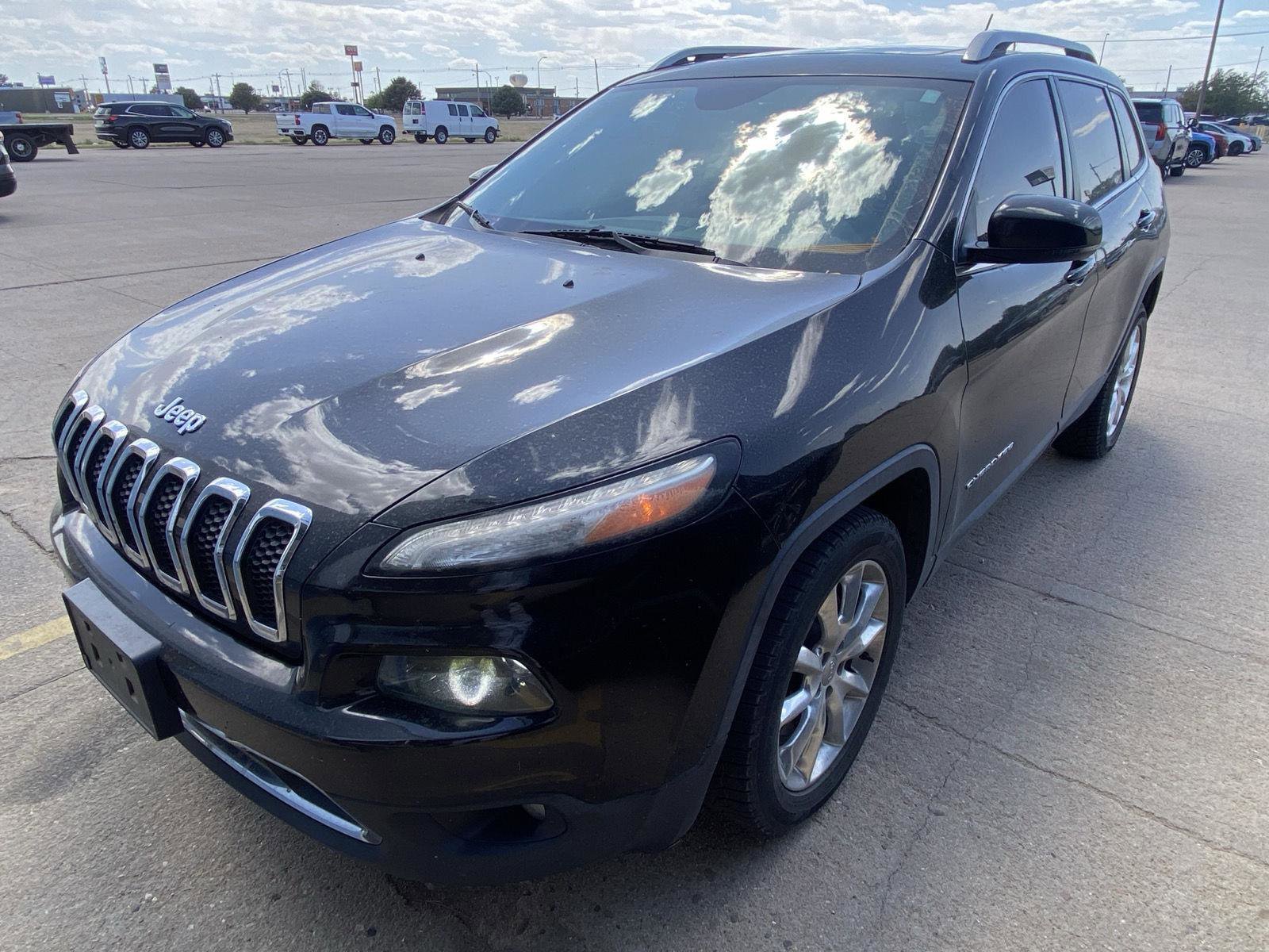 Used 2015 Jeep Cherokee Limited w/ Luxury Group FWD image 1