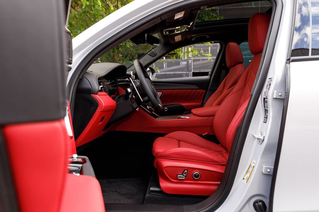 New 2026 Maserati Grecale Trofeo image 22