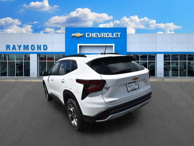New 2026 Chevrolet Trax LT w/ LT Convenience Package FWD image 6