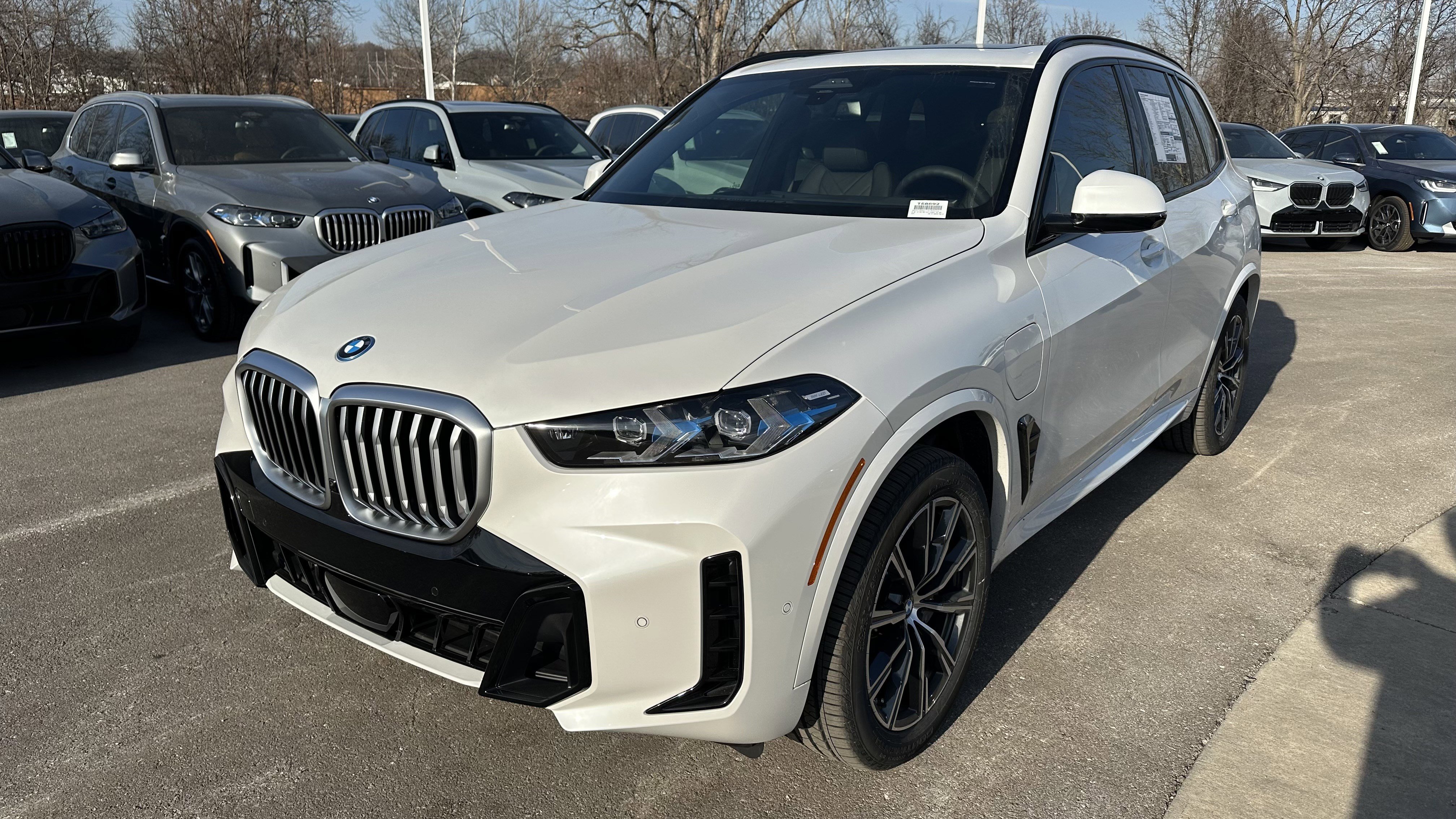 Used 2026 BMW X5 xDrive50e w/ M Sport Package AWD/4WD image 5