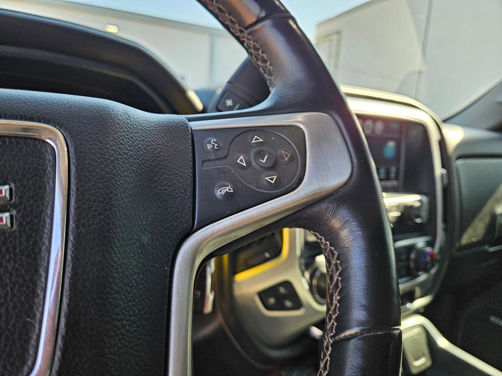 Used 2018 GMC Sierra 1500 SLT AWD/4WD image 13