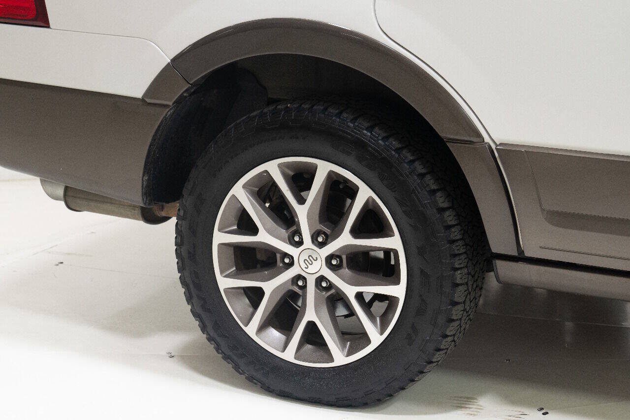 Used 2015 Ford Expedition King Ranch RWD image 20