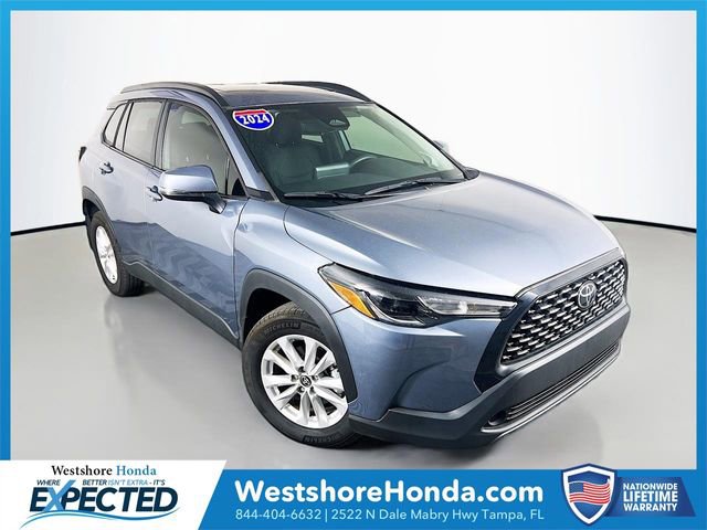 Used 2024 Toyota Corolla Cross LE w/ Moonroof Package AWD/4WD image 1