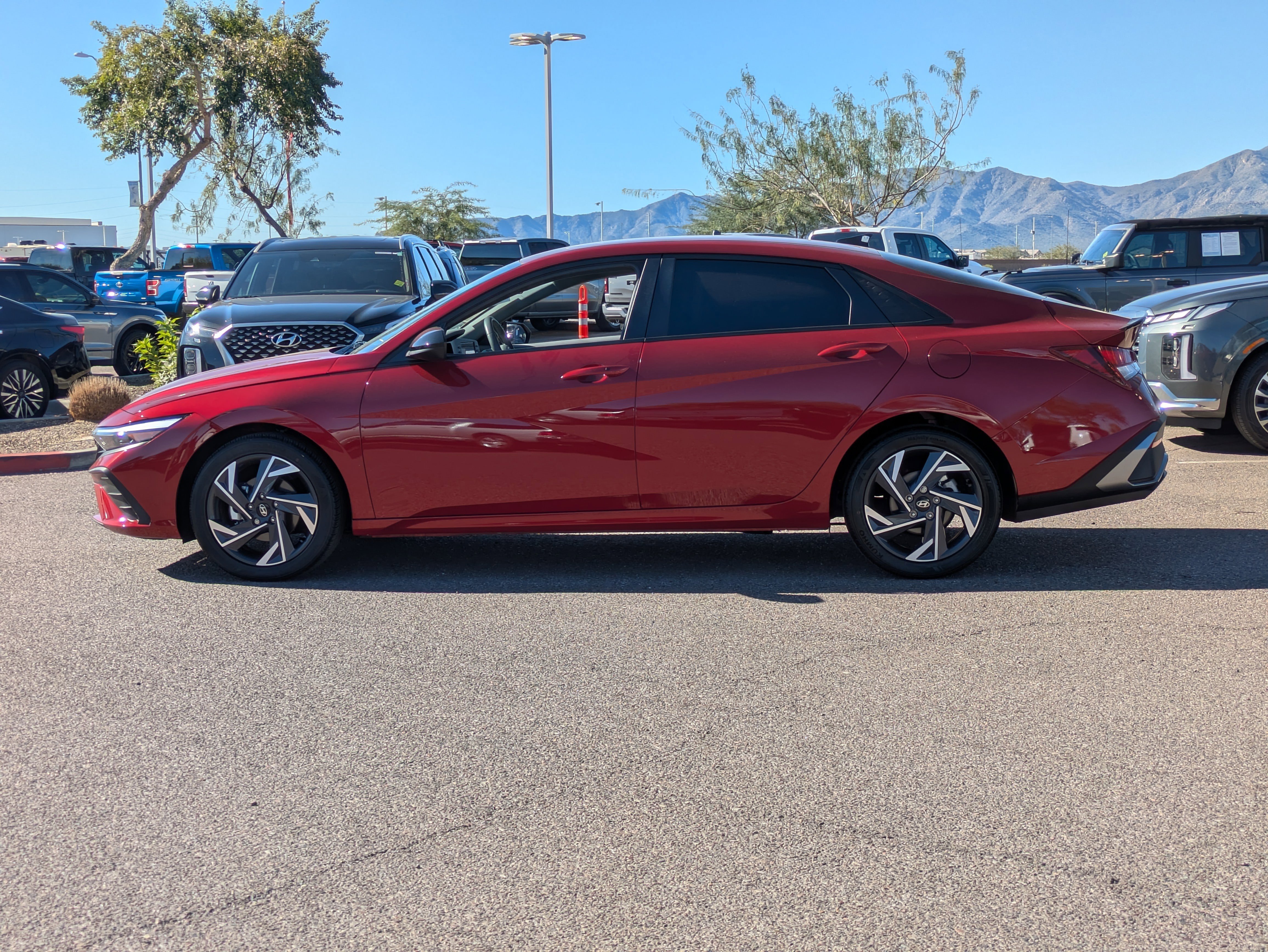 Certified 2025 Hyundai Elantra Sport image 6