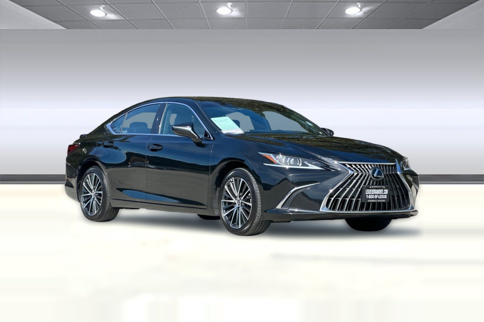 Used 2025 Lexus ES 300h w/ Premium Package image 6