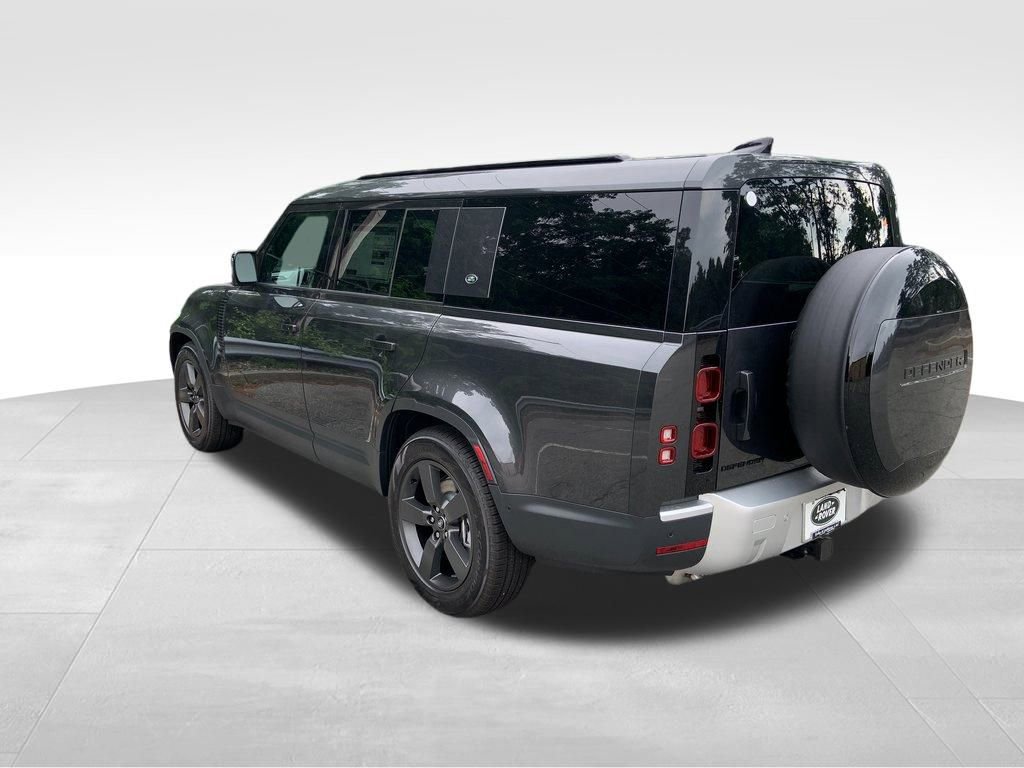 New 2024 Land Rover Defender 130 S image 6
