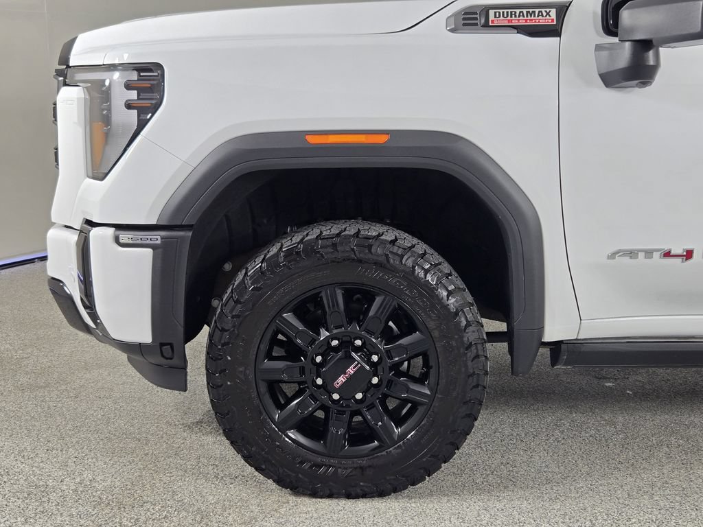 Used 2026 GMC Sierra 2500 AT4 w/ AT4 Premium Plus Package AWD/4WD image 8