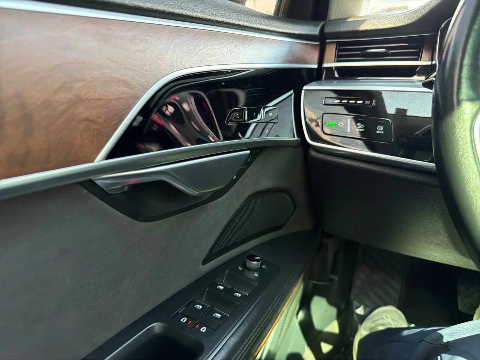 Used 2019 Audi A8 L 3.0T AWD/4WD image 17