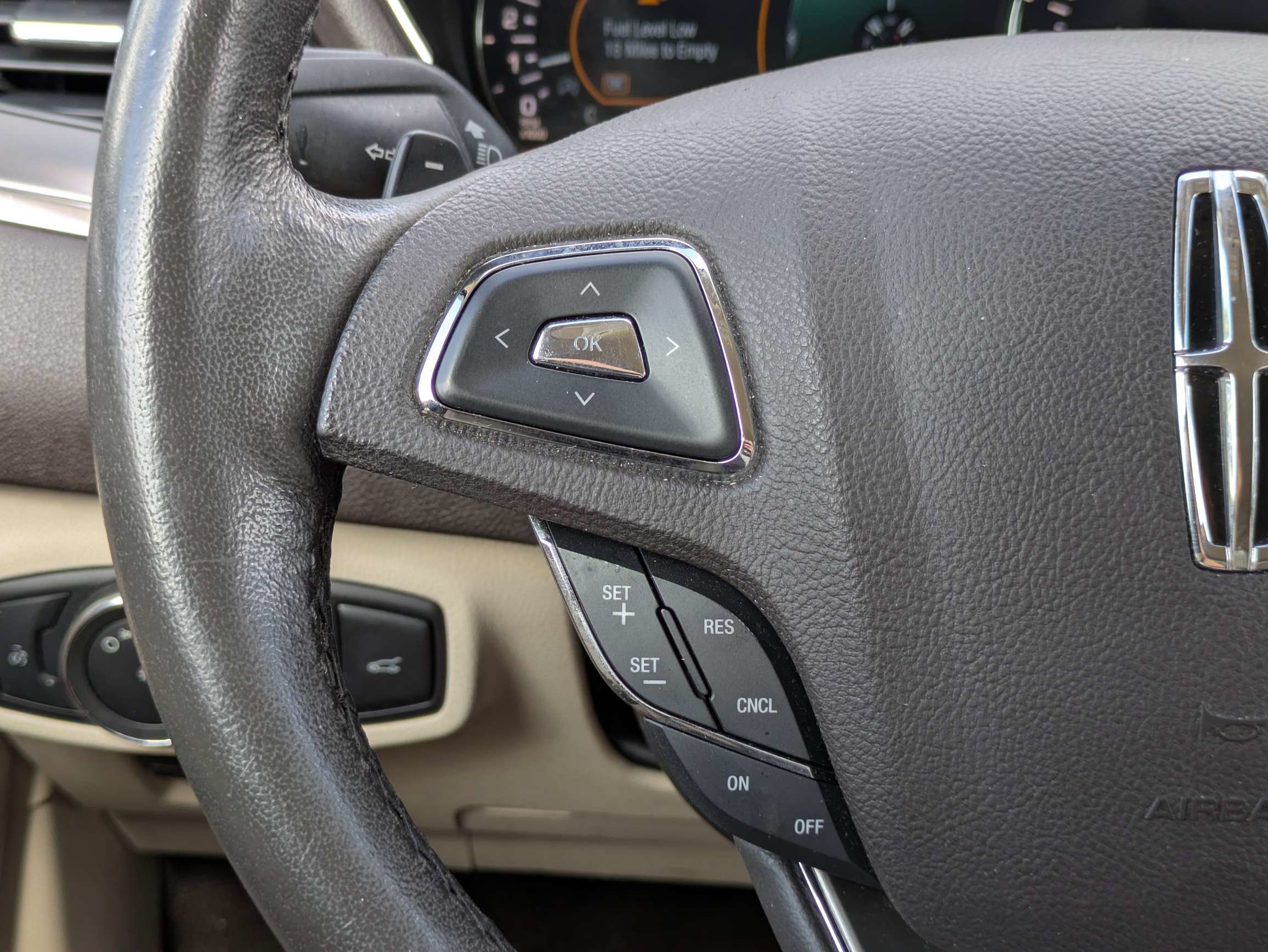 Used 2017 Lincoln MKC Premiere FWD image 36