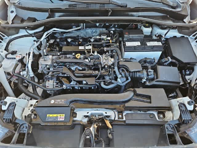 Used 2023 Toyota Corolla Cross LE AWD/4WD image 12