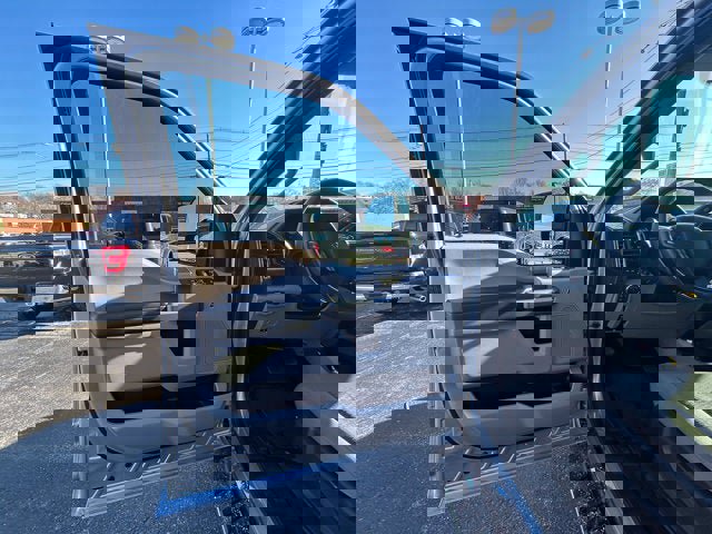 Used 2020 Ford F350 XLT w/ XLT Premium Package image 11