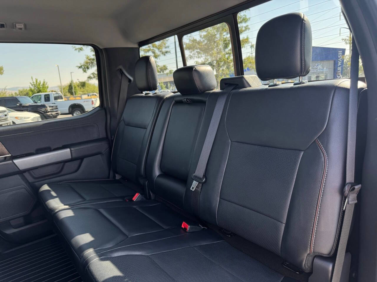 Used 2022 Ford F150 Lariat image 28