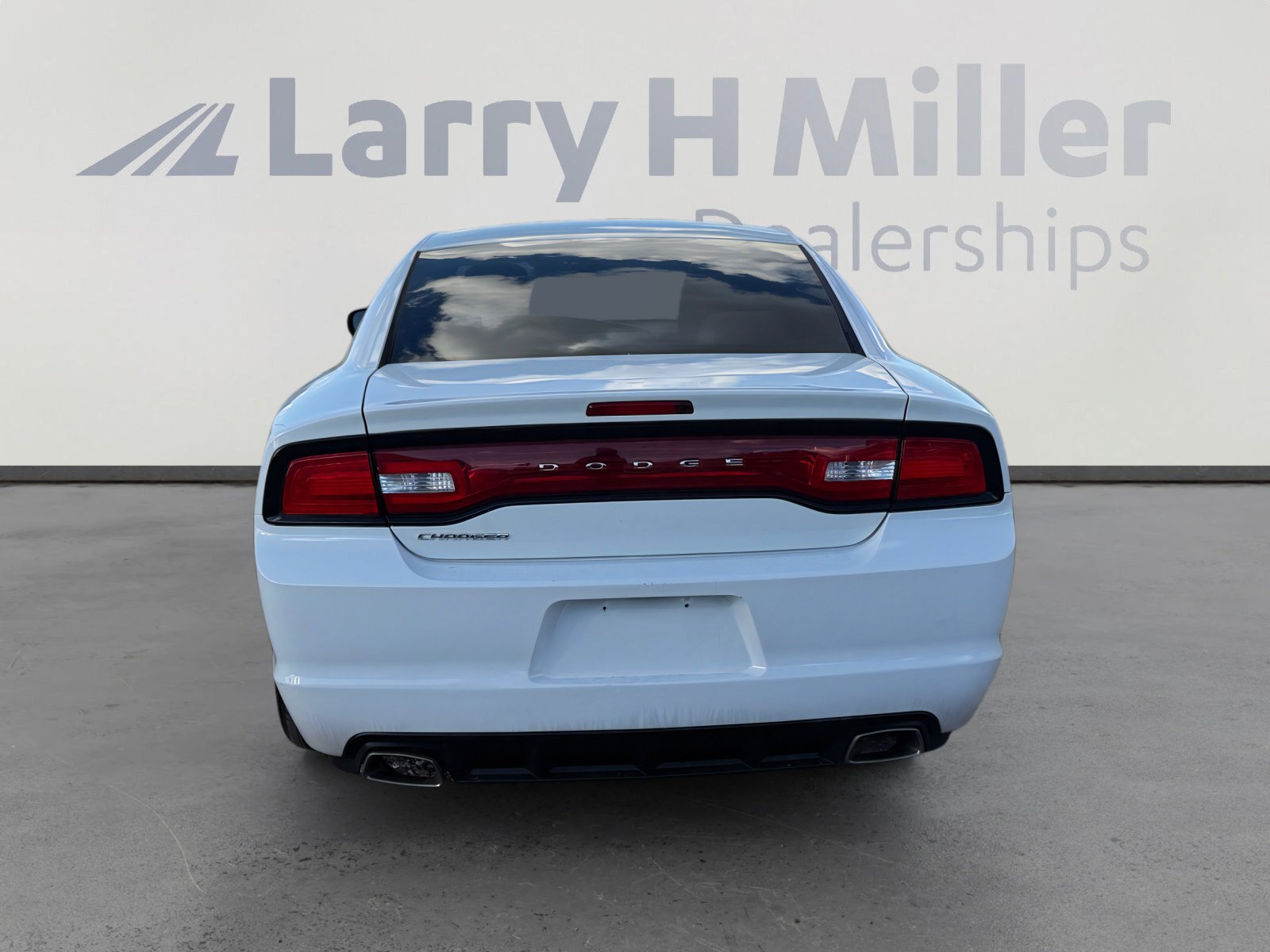 Used 2014 Dodge Charger SE image 4