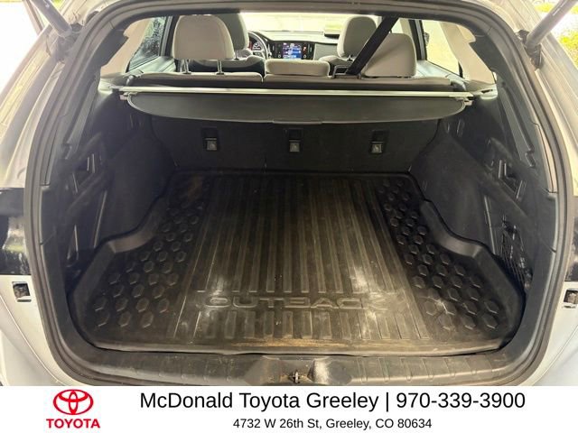 Used 2022 Subaru Outback Premium AWD/4WD image 11