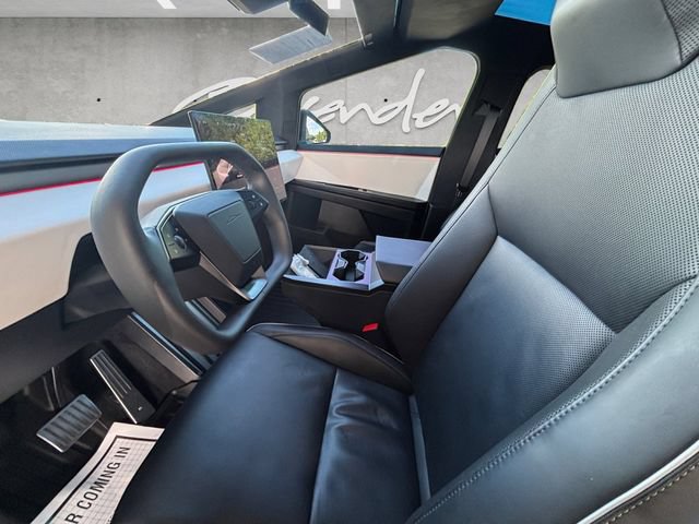 Used 2024 Tesla Cybertruck AWD Crew Cab image 24