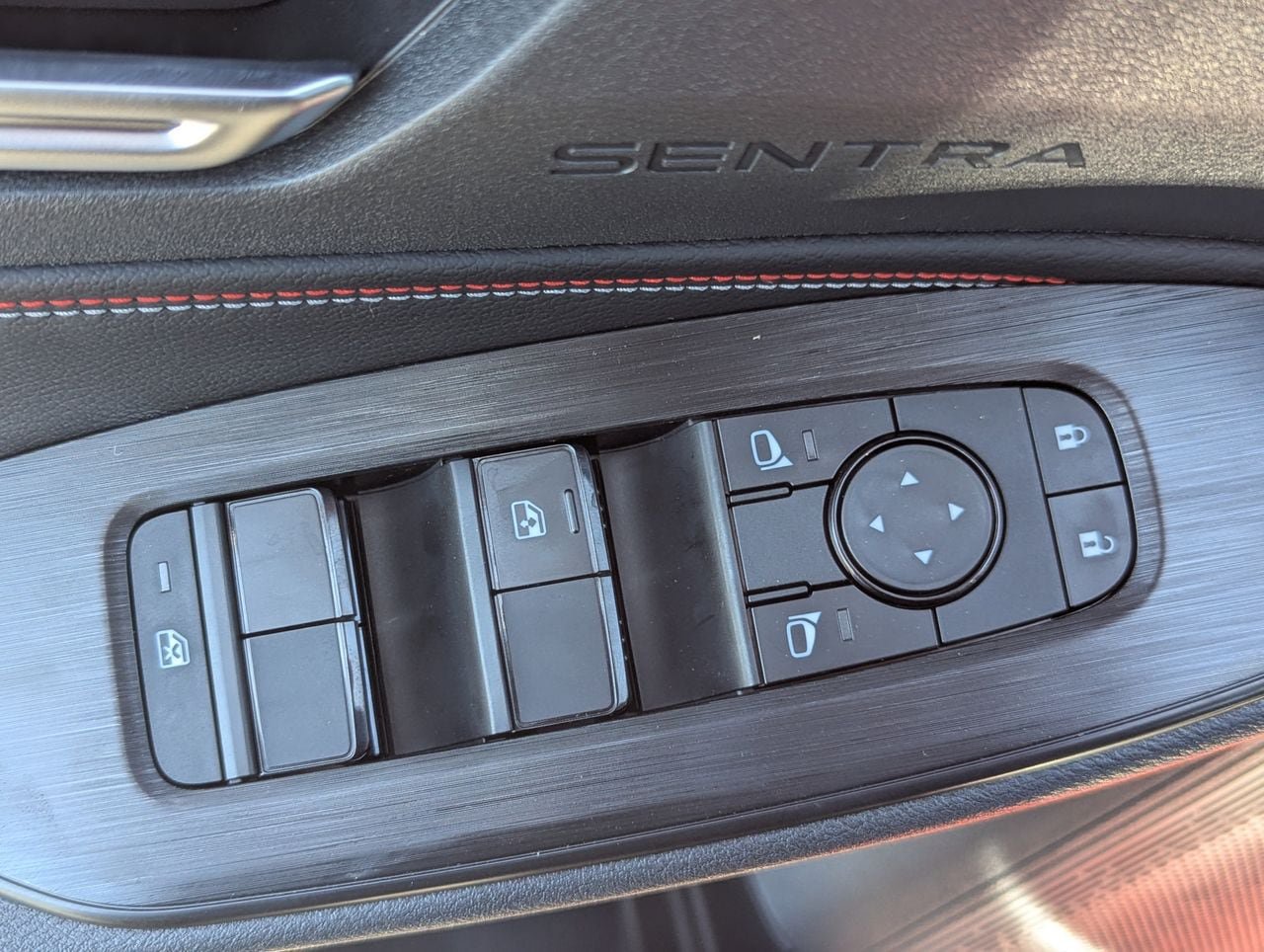 New 2026 Nissan Sentra SR w/ Floor Mat Package FWD image 14