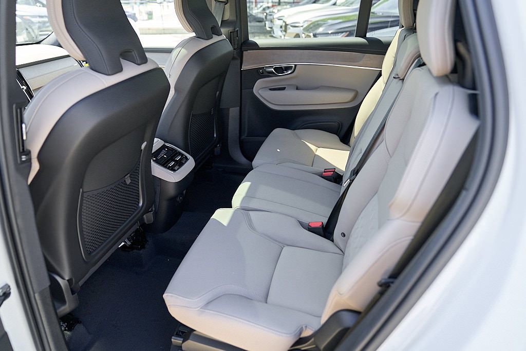 New 2026 Volvo XC90 B5 Core AWD/4WD image 20